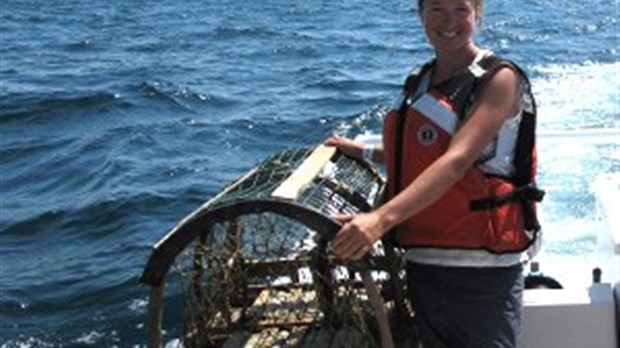Une étudiante de l'UQAR sur la piste des homards 