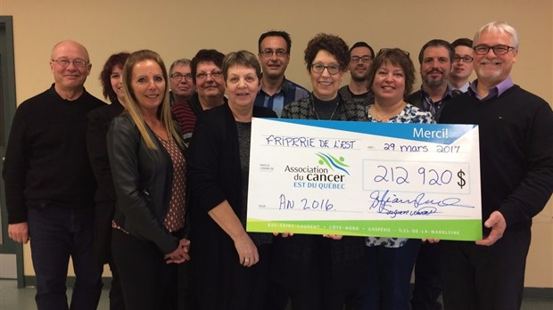 Friperie de l’Est verse un montant record de 212 920 $ à l’organisme 100 % régional! 