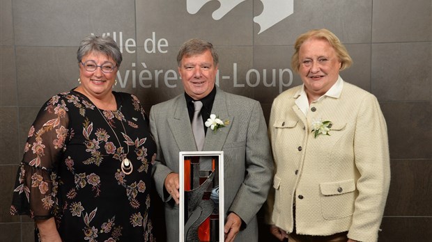 Gaston Pelletier reçoit le prestigieux Mérite municipal Yves-Godbout