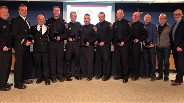 Rimouski honore les pompiers de son service de sécurité incendie