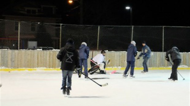 À vos patins, la saison des patinoires de quartier s’amorce!