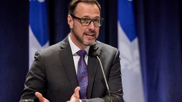 Éducation : le gouvernement dévoile son plan pour le congé des Fêtes