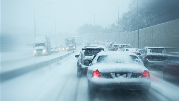 Tempête de neige: Rimouski demande de limiter les déplacements
