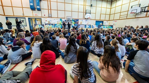 La murale autour des différences dévoilée à l'école de l'Estran