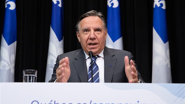 Legault demande aux policiers d'être moins tolérants envers ceux qui ne respectent pas les consignes