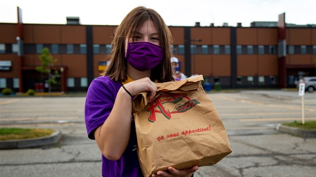 Tournée des bénévoles Telus : 5 000 $ de denrées remis aux familles rimouskoises