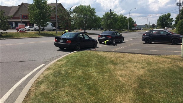 Collisions sur la route: la Sûreté du Québec fait de la prévention