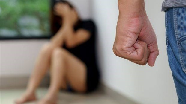 Violence conjugale : La Débrouille maintient ses services durant le confinement