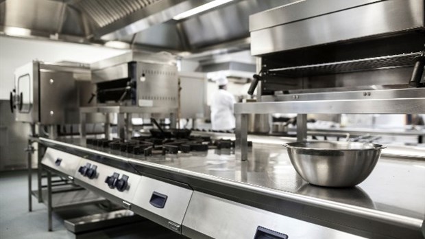 Quels sont les produits utilisés pour le nettoyage de hotte de cuisine professionnelle ?