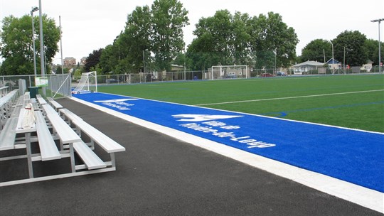 Du soccer libre offert sur le terrain synthétique de Rivière-du-Loup 