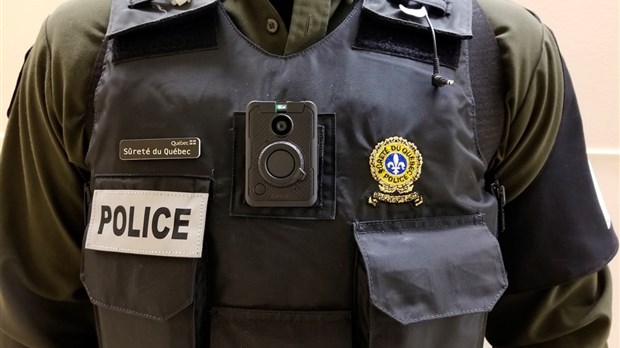 Des policiers équipés de caméras portatives dans la MRC de Rimouski-Neigette