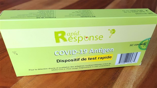 Tests rapides dans le nez ou la gorge? Suivez le mode d'emploi, disent les experts