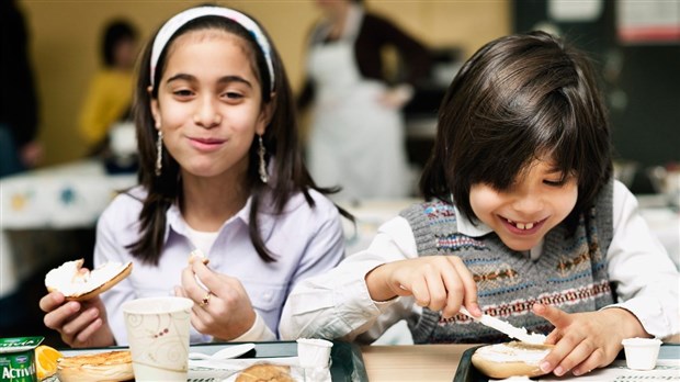 Qu’est-ce qu’on devrait retrouver à l’intérieur de la boîte à lunch de vos jeunes ?