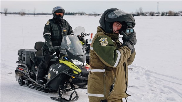 Un motoneigiste intercepté à 160 km/h dans le secteur de Saint-Gabriel-de-Rimouski 