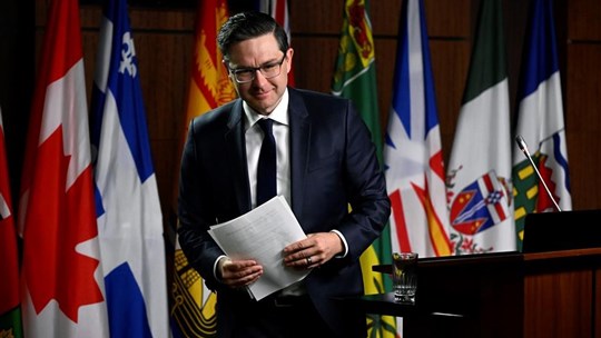 Contrats du gouvernement avec McKinsey: l'opposition à Ottawa réclame une enquête