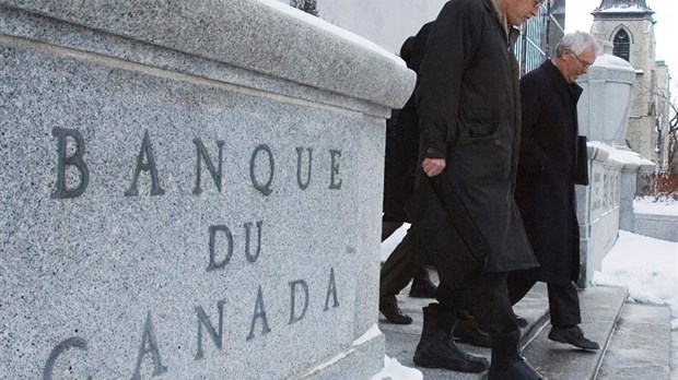 Taux directeur: le gouverneur de la Banque du Canada réplique aux premiers ministres