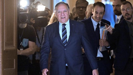 François Legault obtient 98,61 % à son vote de confiance
