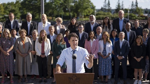 Trudeau évite de se mouiller sur l'idée d'un plafond d'étudiants étrangers