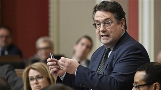 Laïcité à l'école: Drainville dépose des amendements pour renforcer son projet de loi