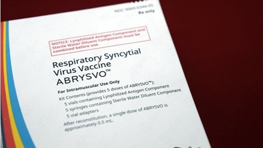 Un vaccin développé au Québec pourrait protéger les enfants de trois maladies