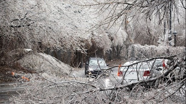 Tempête de verglas: attention aux chutes et aux intoxications de monoxyde de carbone