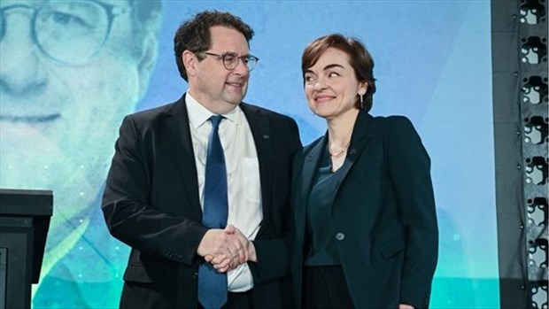 Les membres de la CAQ pourront commencer à voter pour leur prochain chef à 10 h mardi