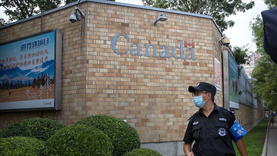 Les voyageurs canadiens comprennent souvent mal le rôle des ambassades